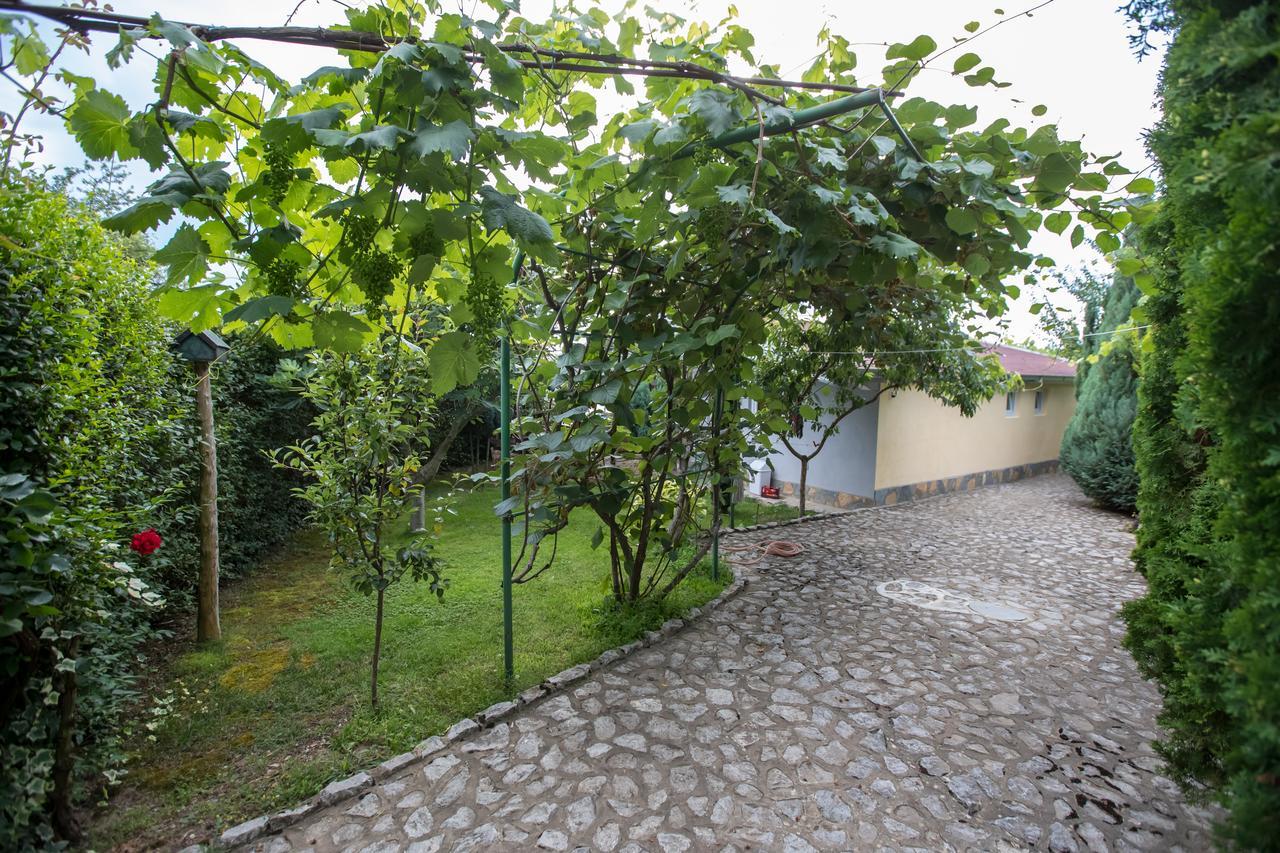 View Topia Apartments Ohrid Exterior photo